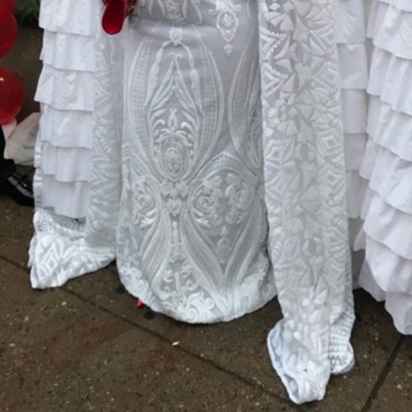 Dress - Picture 12 of 16